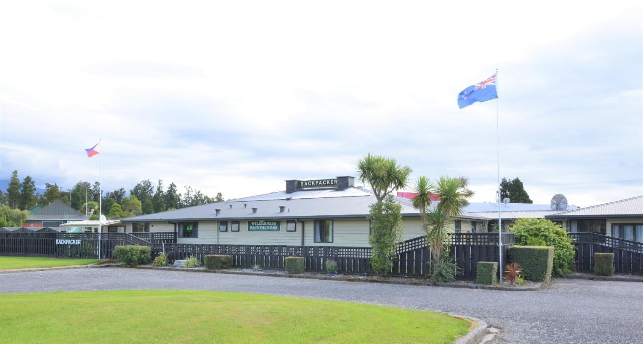 Wilderness Backpackers Hostel Haast Exterior photo